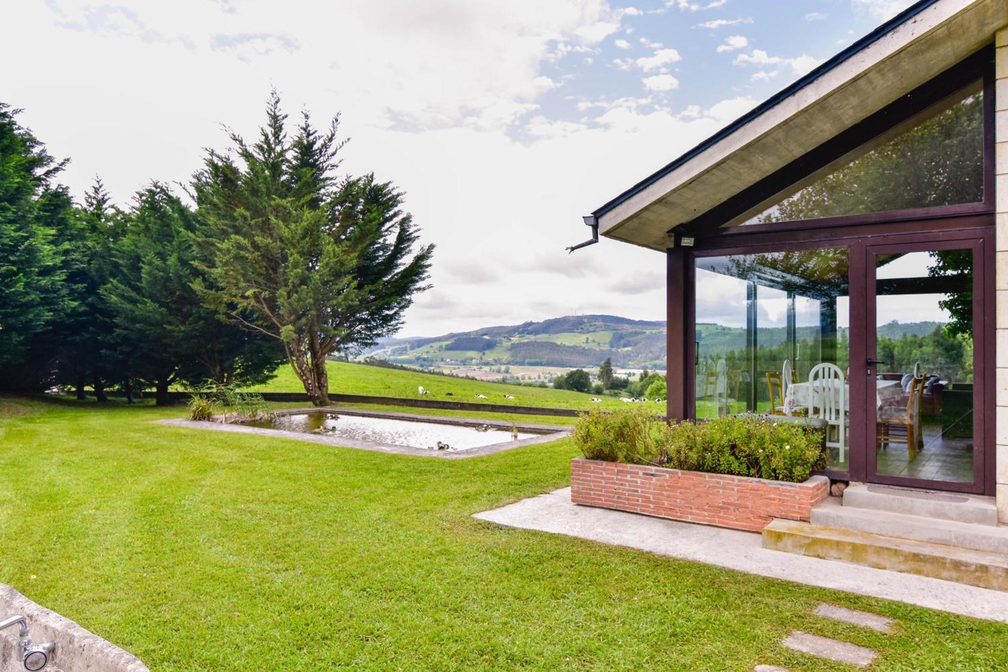 Casa Con Gran Jardin Y Piscina En Cabarceno Villa Villanueva  Exteriör bild